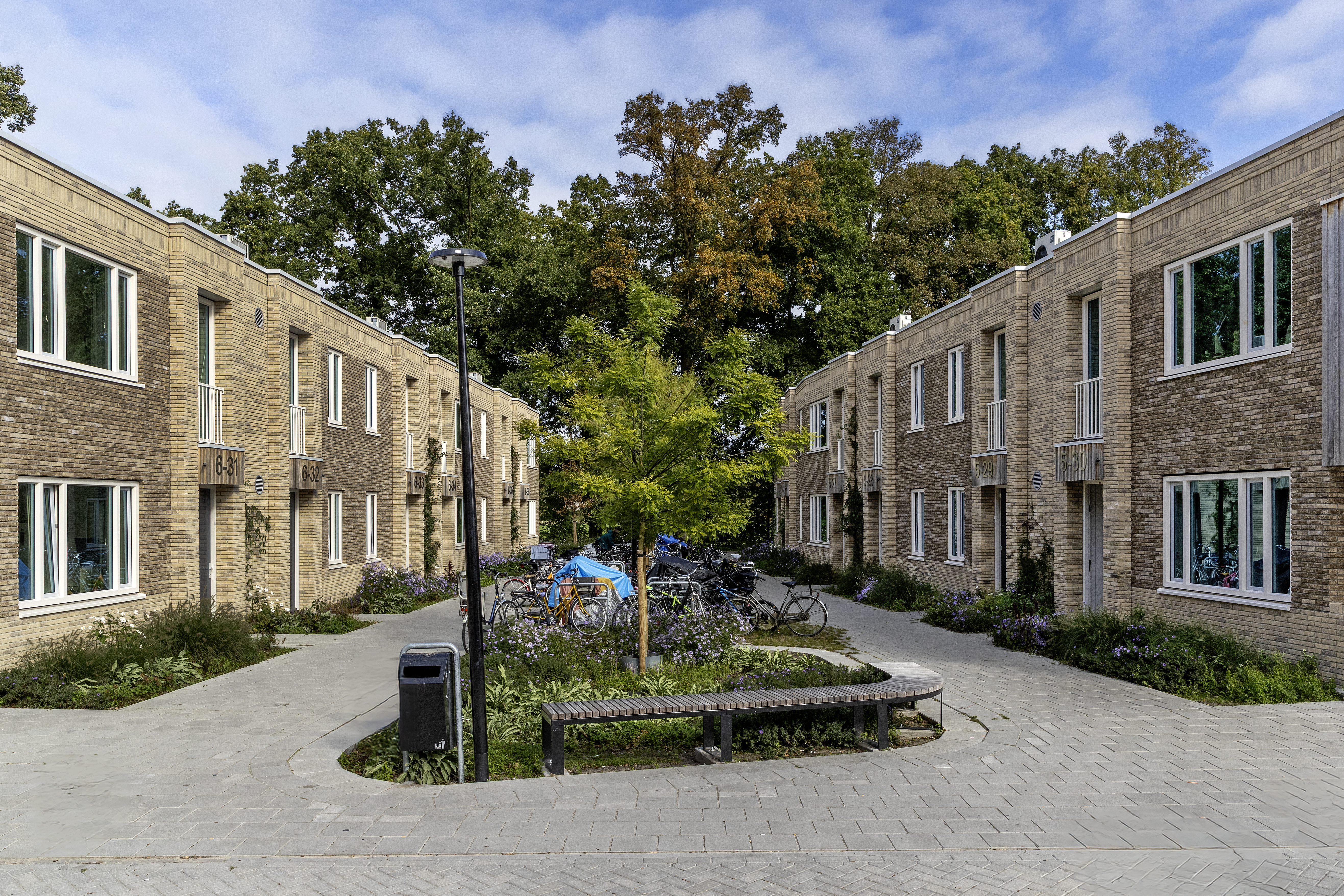 Almelo AZC IAA strip 3