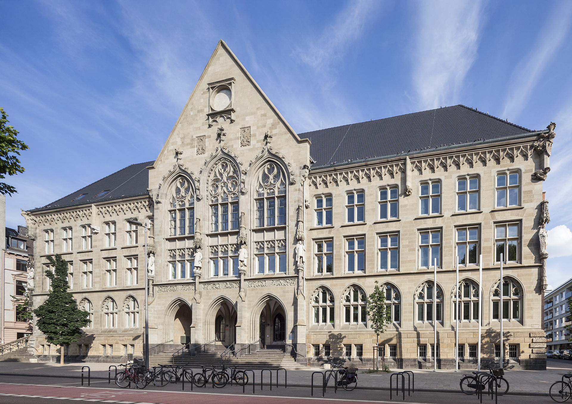 Ha Gym Koeln 01 JS 08 08 25 0327 kopie