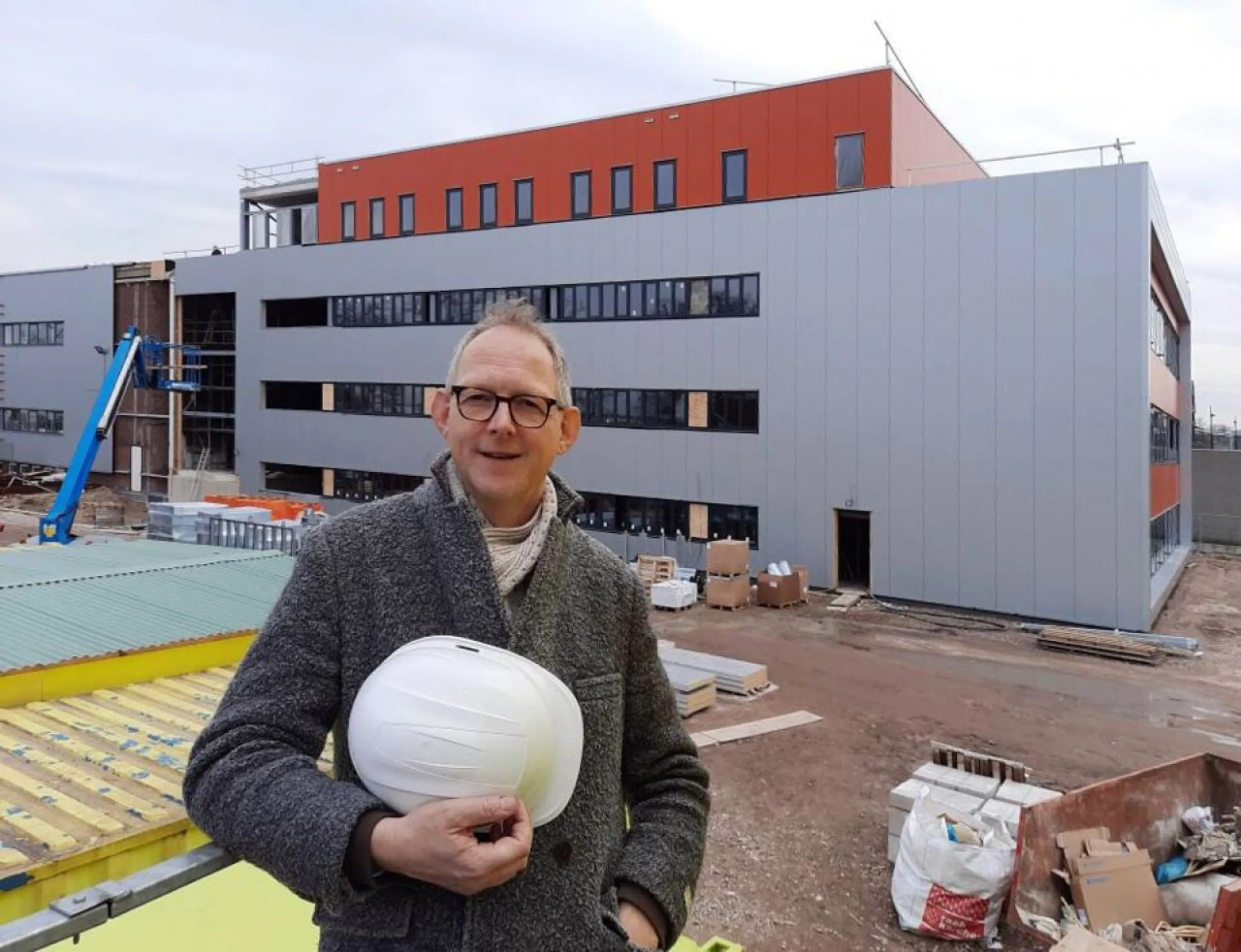 20220407 KAMPUS WOR IAA