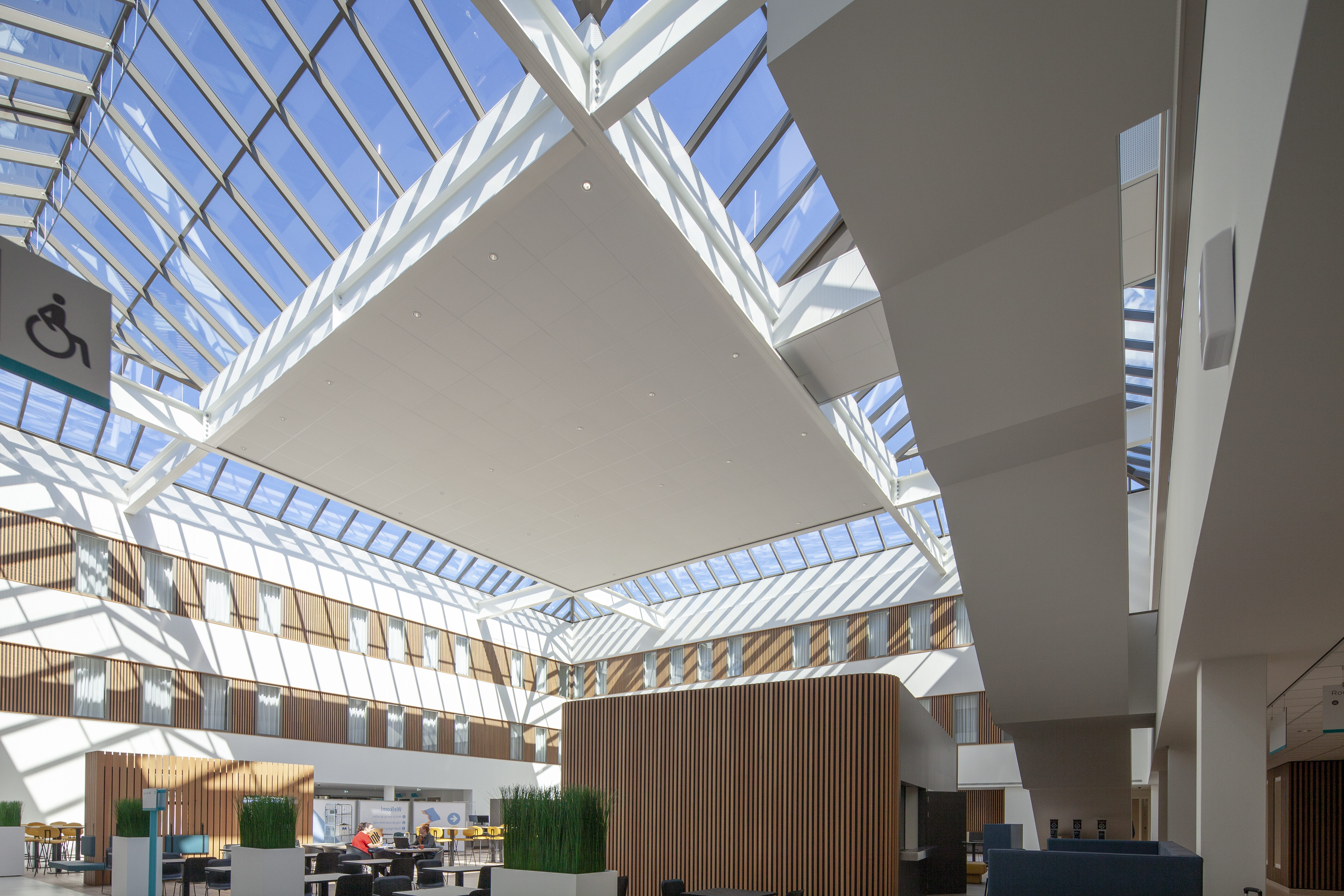 Saxenburgh IAA ziekenhuis dak